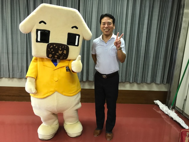 バレー大会協賛・始球式